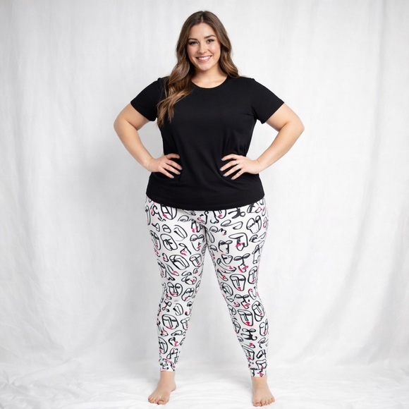She’s Got Leggz Curvy Abstract Face Print Leggings - Picture 1 of 8